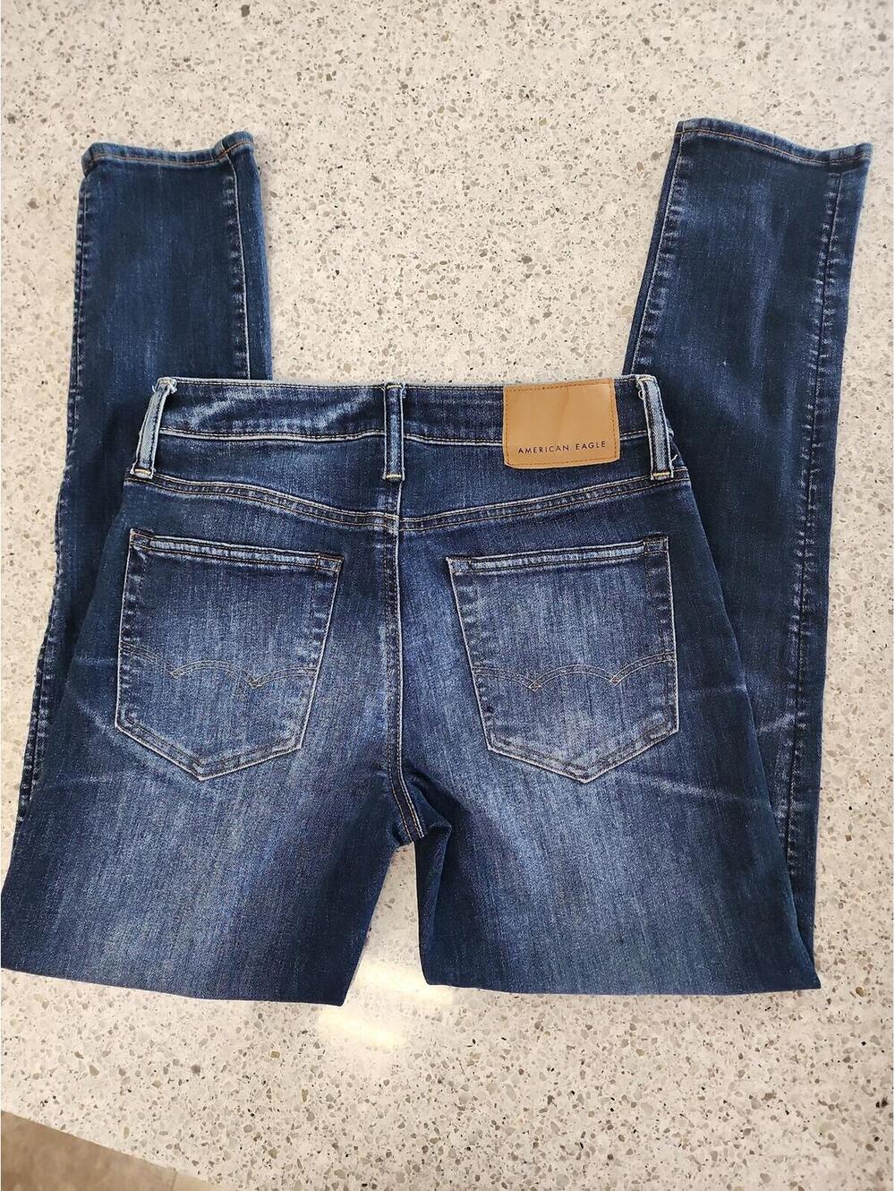Jeans - Picture 4 of 9